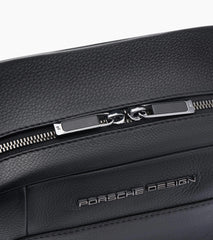 Roadster Leather Washbag M