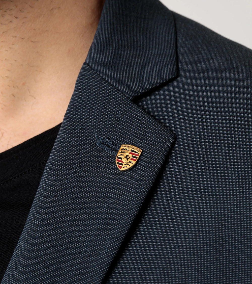 Crest pin | Essential